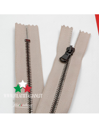 ZIP6271 ZIPPER IN BRUSHED METAL GUNMETAL 25CM 4.5 mm