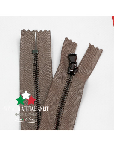 ZIP6275 ZIPPER IN BRUSHED METAL GUNMETAL 25CM 4.5 mm